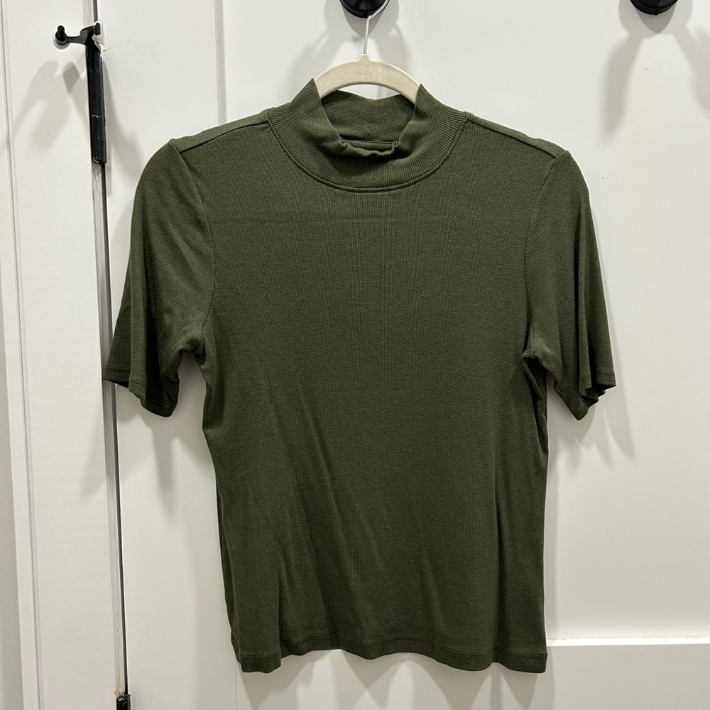 Joie sz M Short Sleeve Ribbed Mock Neck Pima Cotton Cropped Shirt